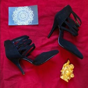STRAPPY HEELS